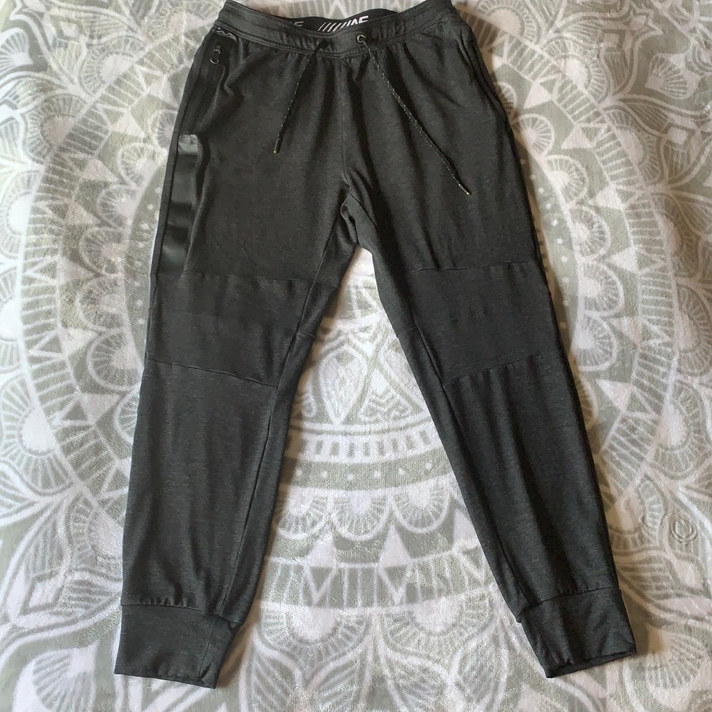Gray American Eagle Joggers Men’s medium